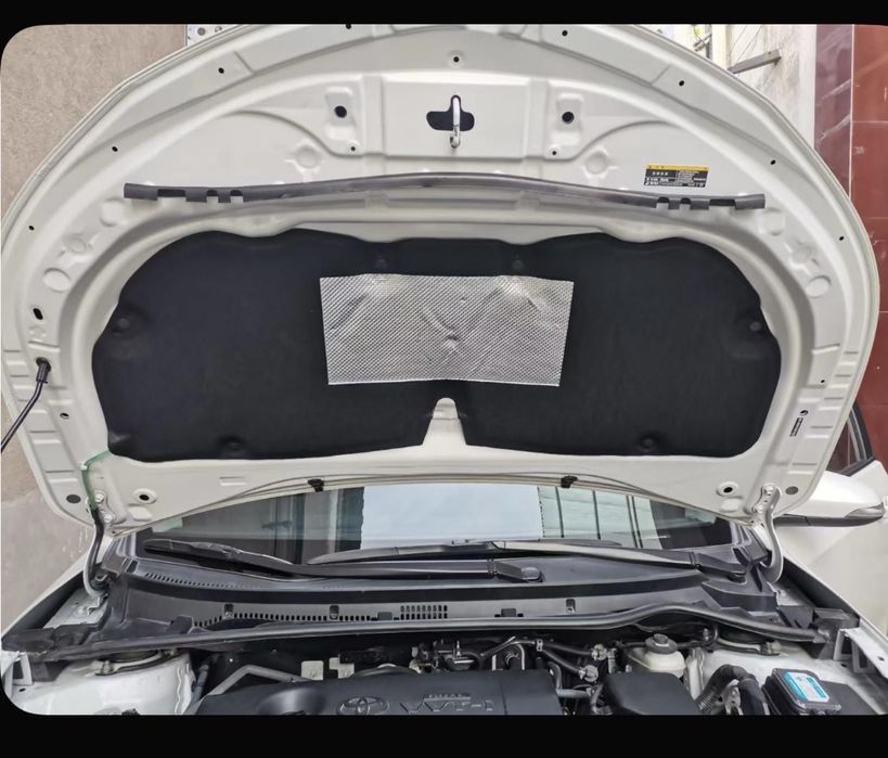 Утеплитель капота Toyota Corolla 14-18г.