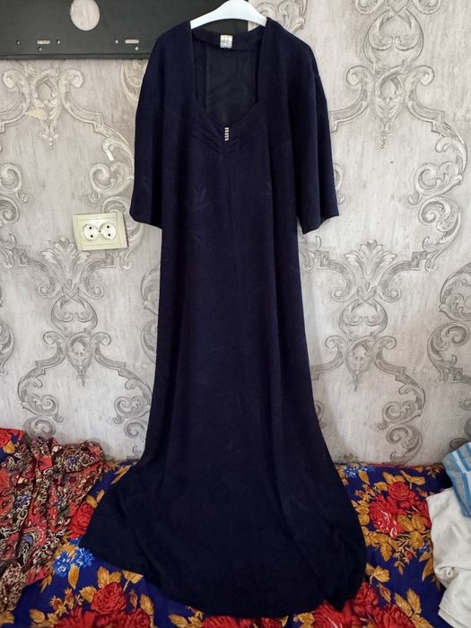 Продам платья б/у