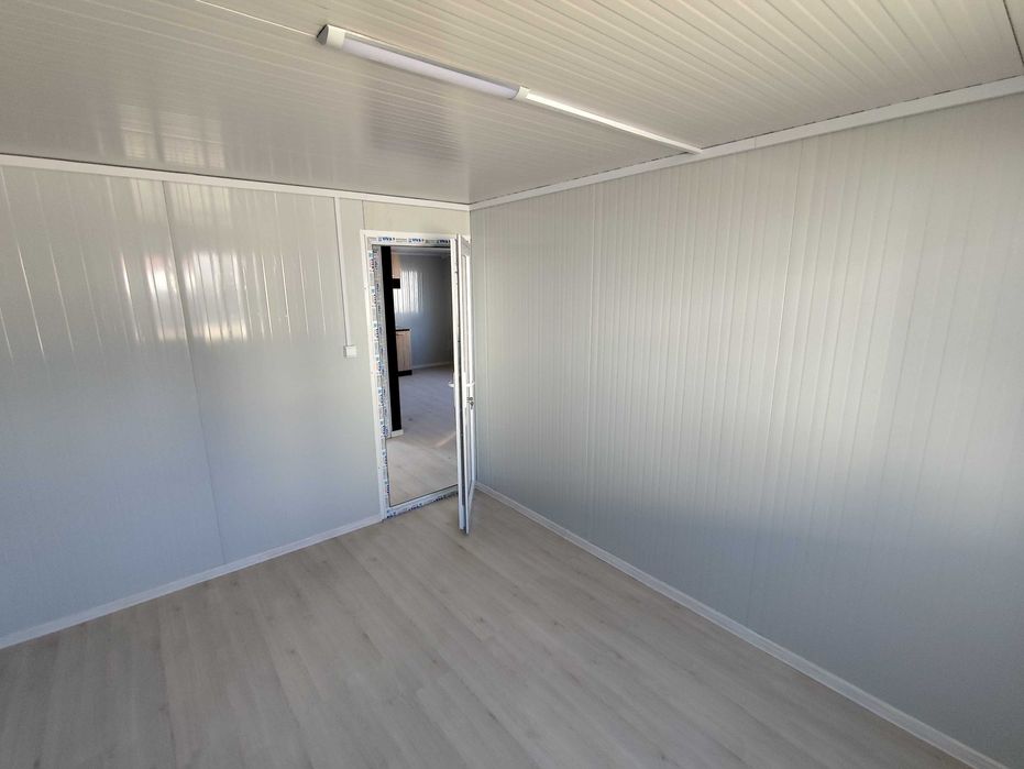 Жилищни контейнери 600/900 см със санитарен възел и кухненски бокс