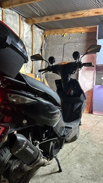 Скутер Vento Korsa