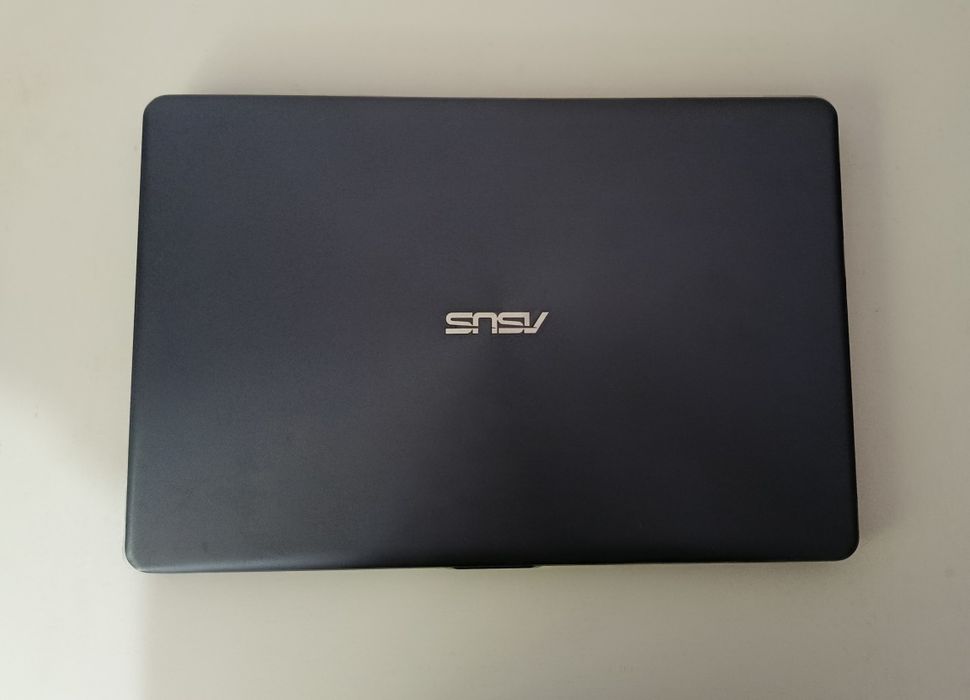Ноутбук Asus x542u