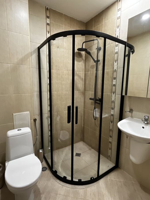 Дава се под наем Тристаен апартамент в Варна, Зимно кино Тракия - 90 кв.м за 750 € - Снимка #15