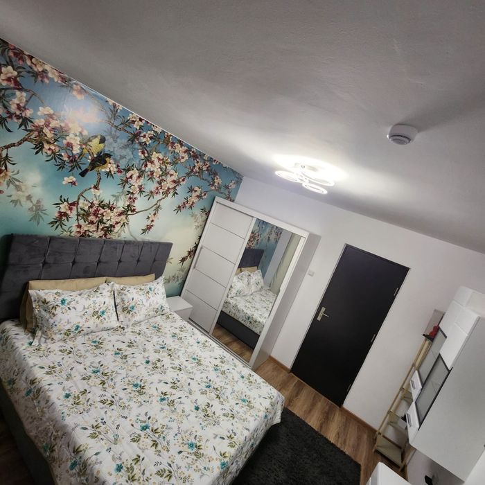 Vand garsoniera, etaj 4 cu lift, Hipodrom, capatul lui 2, blocul nou Concivia