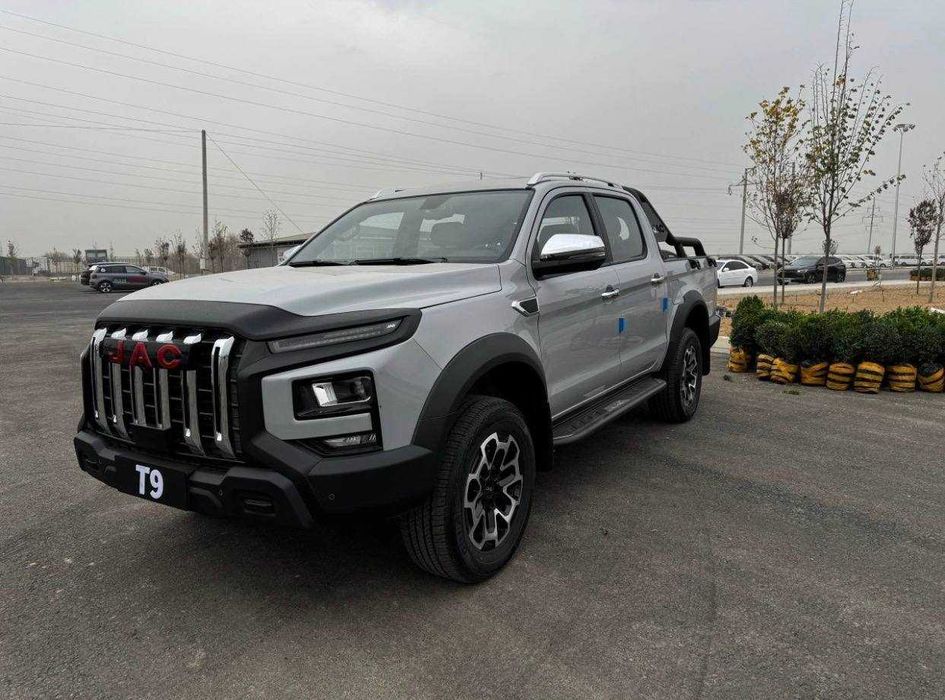 JAC T9 — среднеразмерный пикап двойной кабины
