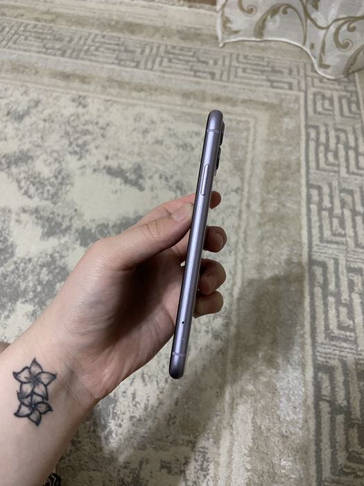 Продается iPhone 11 64gb
