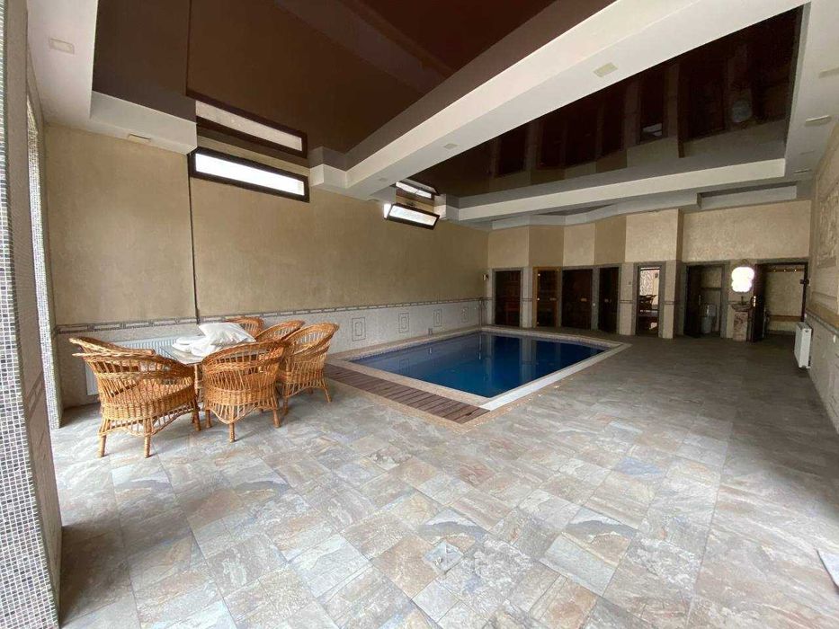 Сдается Дом с зимним бассейном в Луначарский! Можно под бизнес!