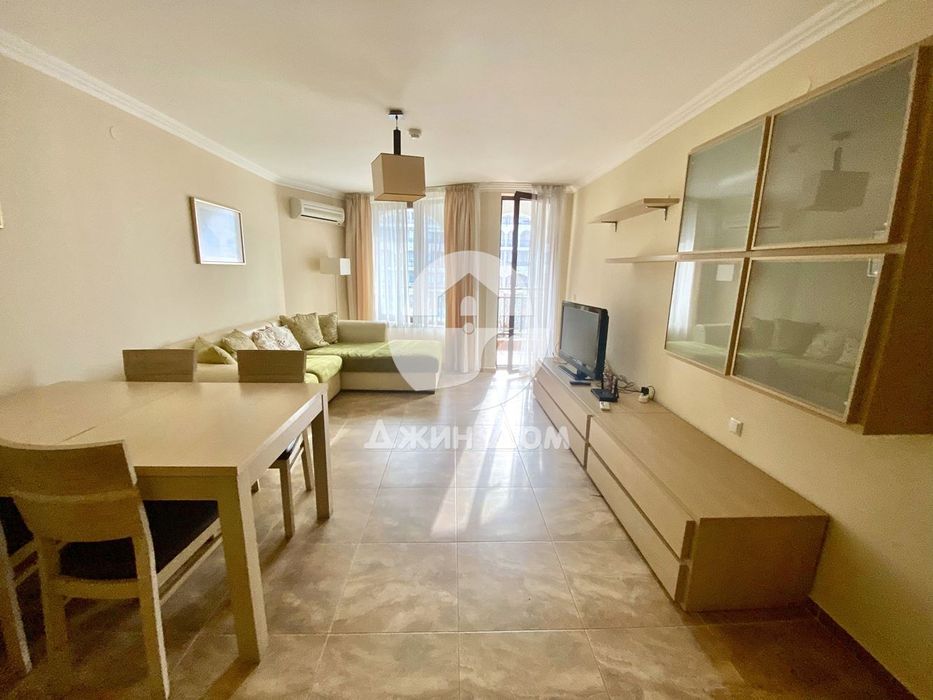 Продава се Двустаен апартамент в Свети Влас - 59 кв.м за 1150 €/кв.м - Снимка #2