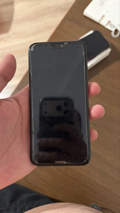 Huawei p20 lite хороший телефон 64