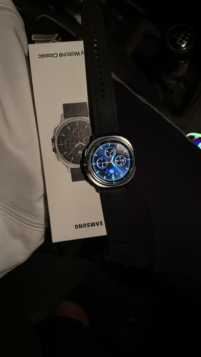 Смарт часовник нов