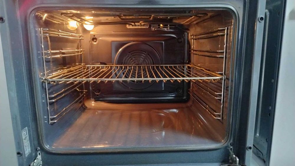 Фурна за вграждане ZАNUSSI 74л INOX-ИНОКС ZOB35602XK