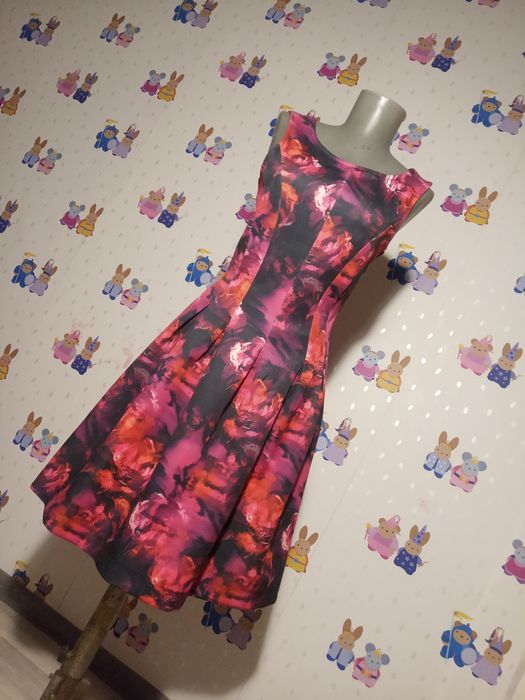 Платье для девушек. Размер 42-44