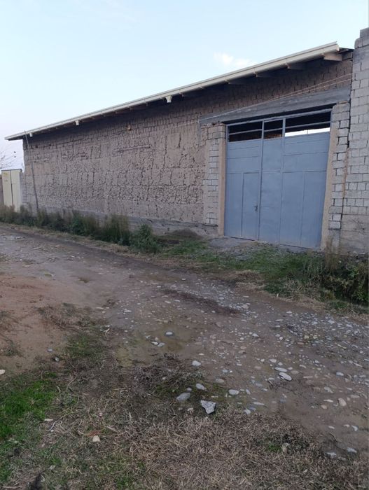 Ховли сотилади