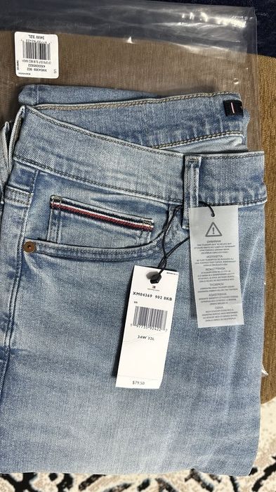 Джинсы Tommy Hilfiger slim fit 34/32.