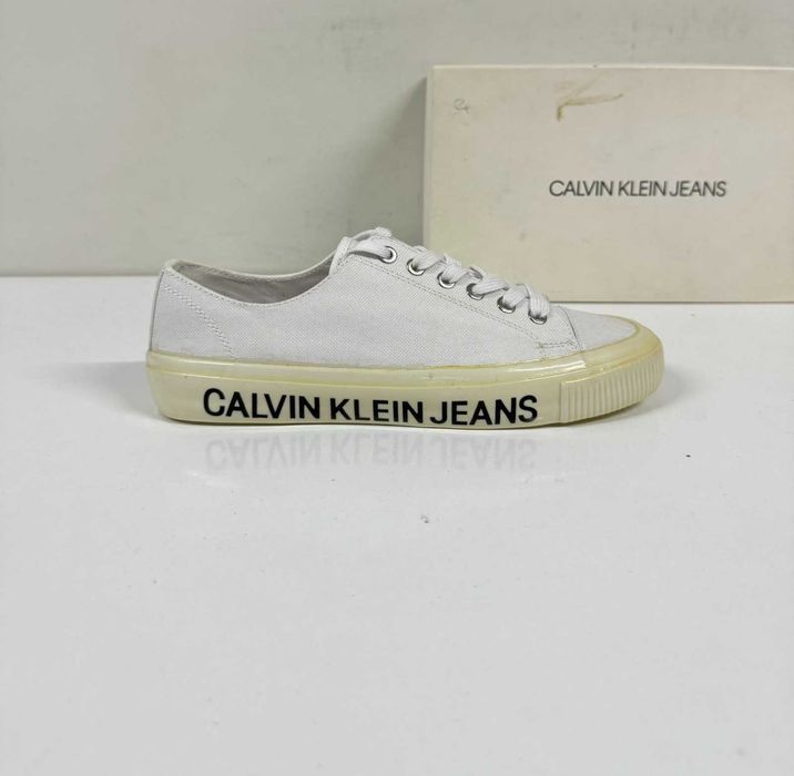 Calvin Klein Jeans