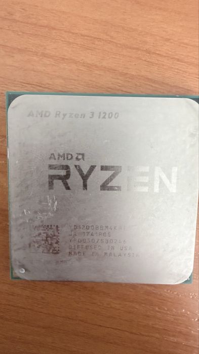 Продам процеесор Ryzen 3 1200