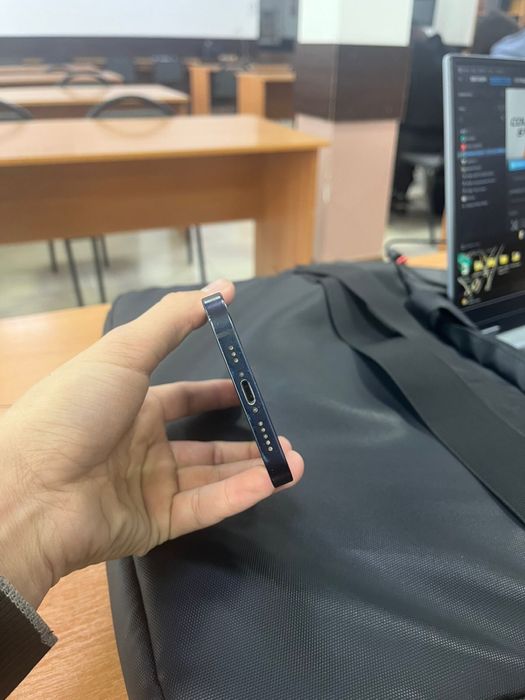 Продам iphone 12