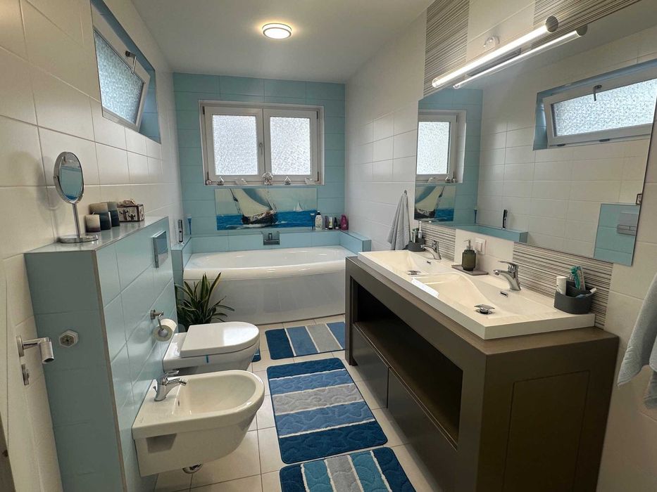 Casa 5 camere - 2 bai - garaj - 922 mp teren - Selimbar