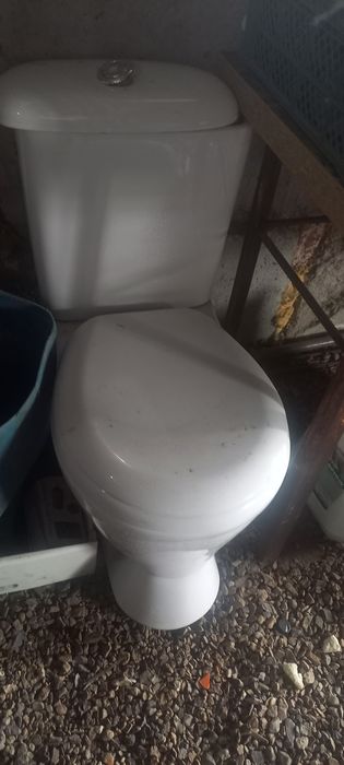 Продам биде ,раковину ,унитаз с бочком