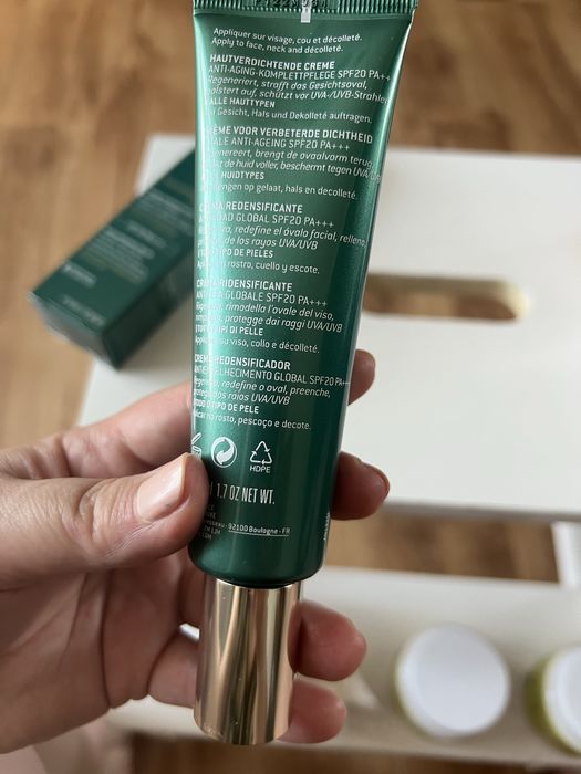 Нов, неизползван крем за лице Nuxuriance Ultra by Nuxe