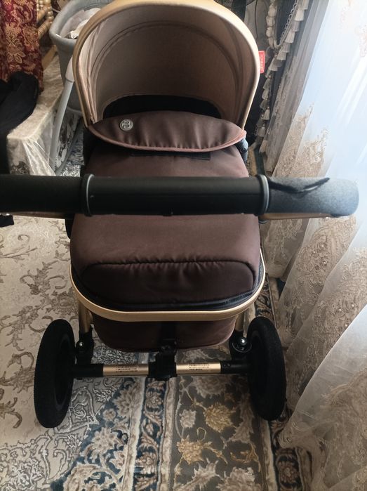 Коляска срочно сотилади