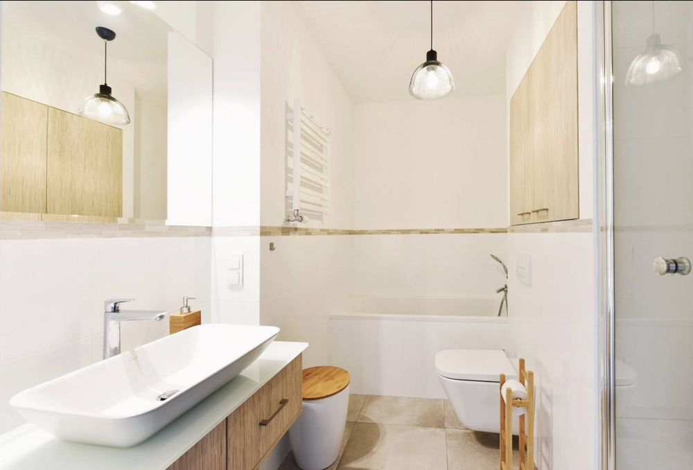 Тристаен апартамент под наем 725 ЕВРО