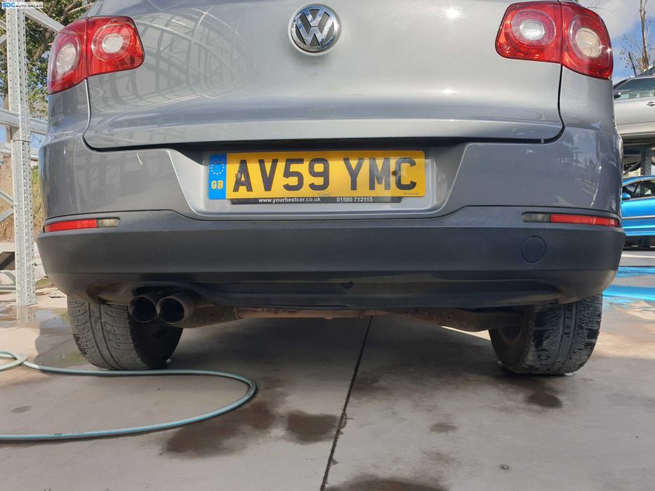 Bara Spoiler Spate Volkswagen Tiguan NFL Non Facelift 2007 - 2011 Culoare LR7N [K6173]