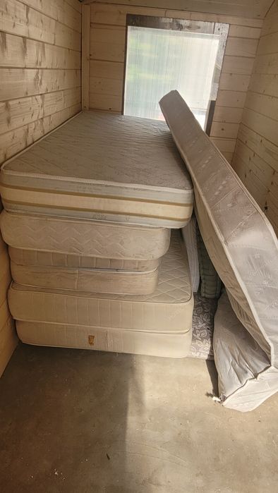 Vând Saltele 80x190, 90x 190 140x 200