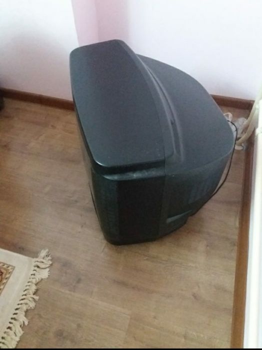 Телевизор Panasonic с тумбой