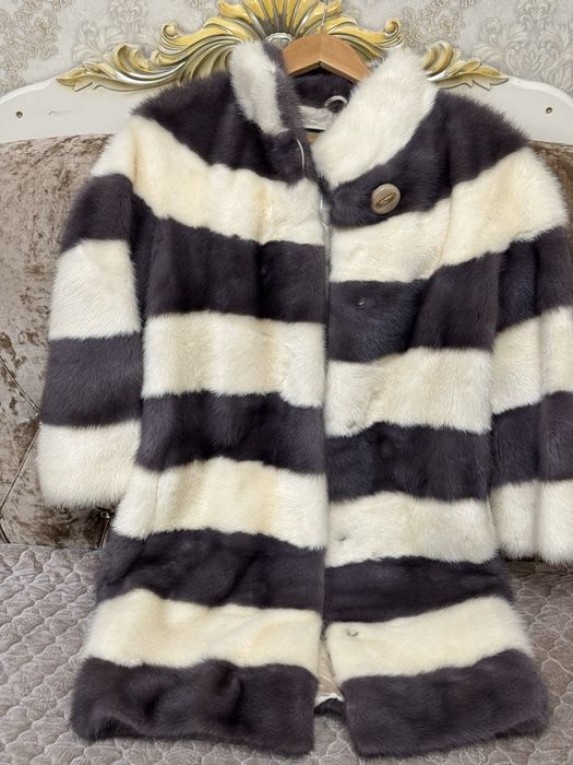 Продам две норковые шубы