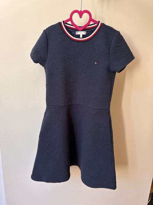 Рокля Tommy Hilfiger 140см