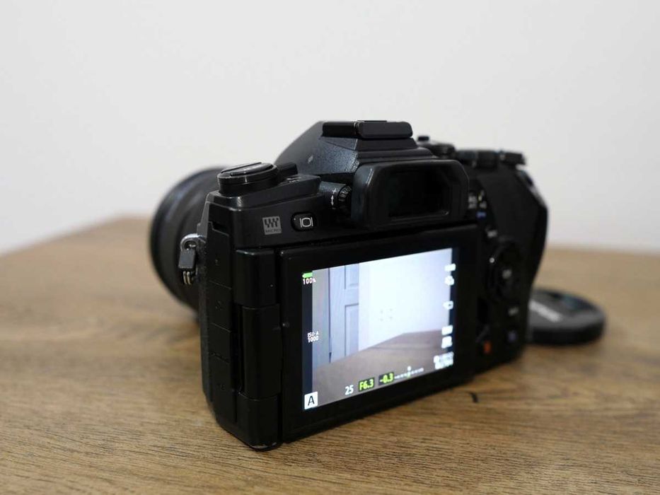 Olympus EM1 MKII kit Olympus M.Zuiko 12-40mm  f2.8 PRO