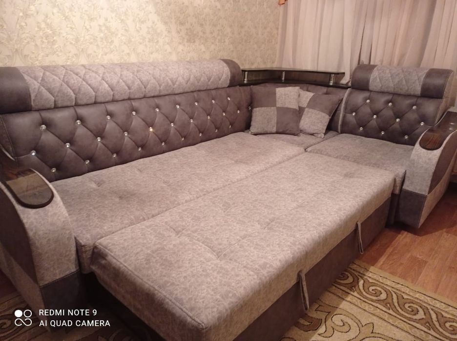 продается диван кровать