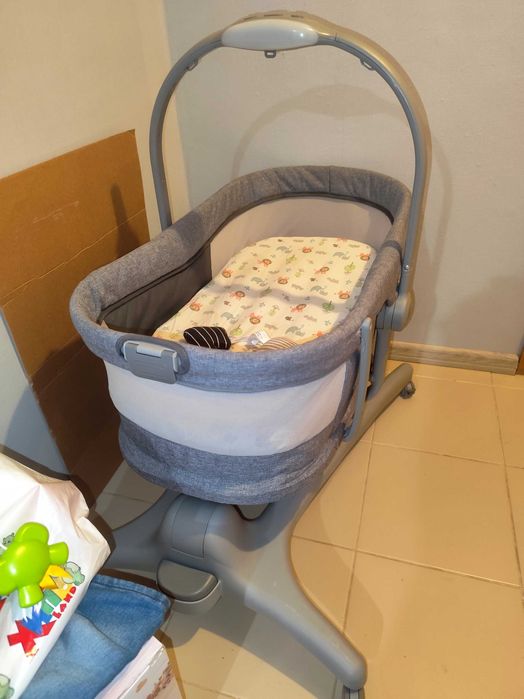 Легло next to me Chicco