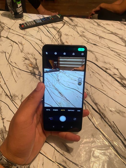 Телефон Realme note 60