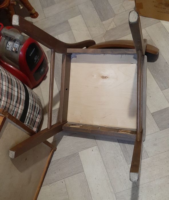 Продам разные стулья