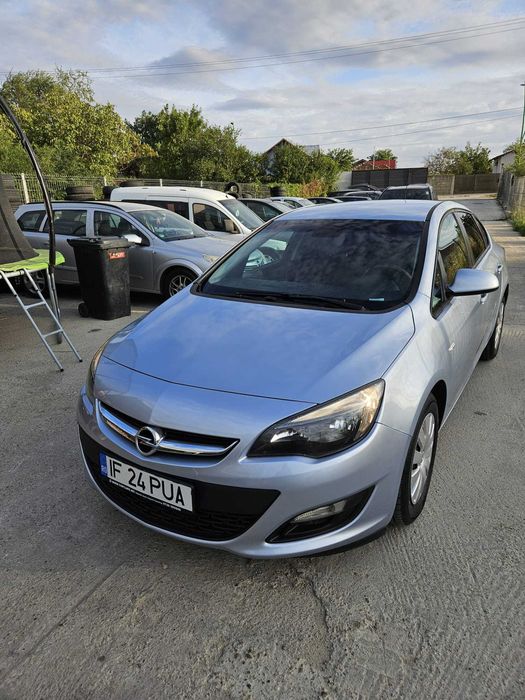 Opel astra J 2016 AUTOMATA.  Posibilitate de RATE fara avans
