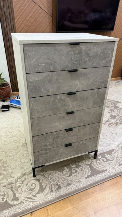 Продам почти новый комод