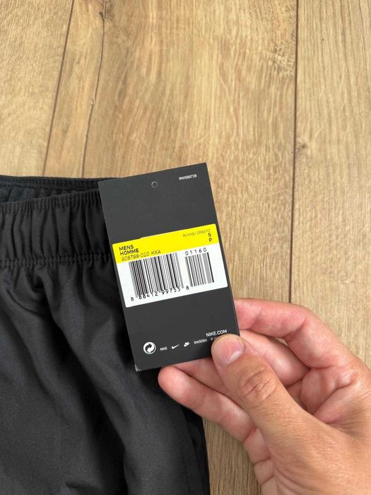 Nou Nike S barbati pantaloni scurti alergare DriFit