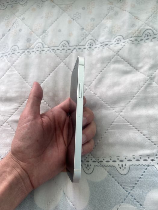 iPhone 12 sotiladi naxtga obmen yuq