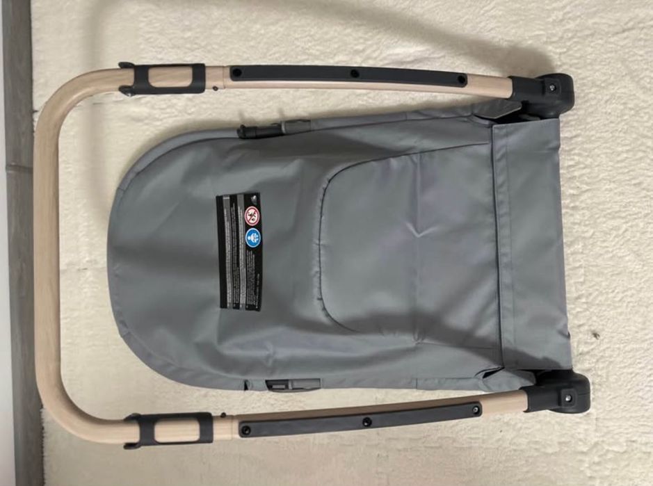 Шезлонг Maxi cosi Loa Beyond grey