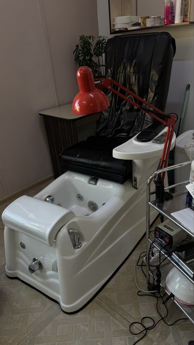 Педикюрное кресло