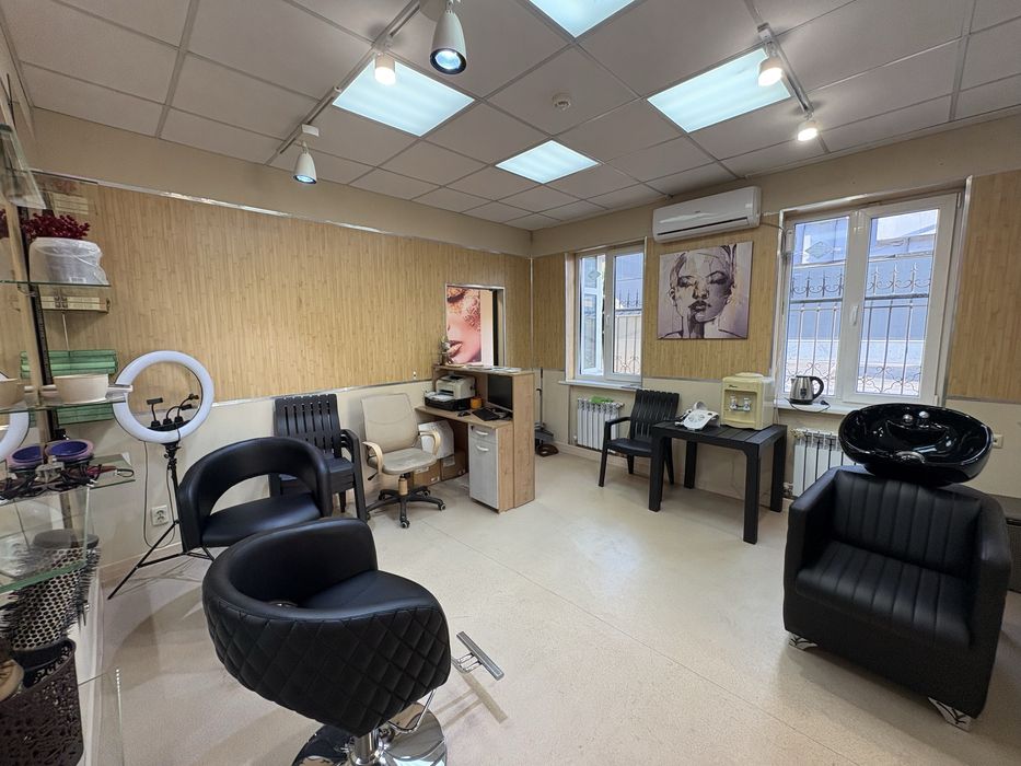 Сдам в аренду салон красоты