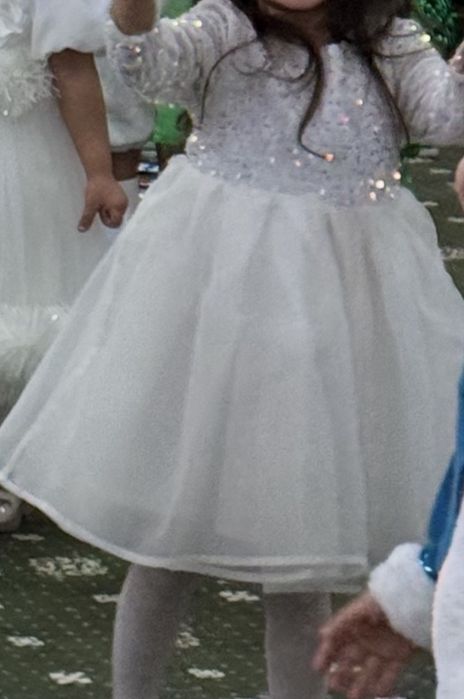 Платье белое на девочку