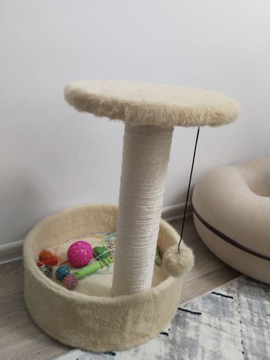 Игрушка домик для кошек