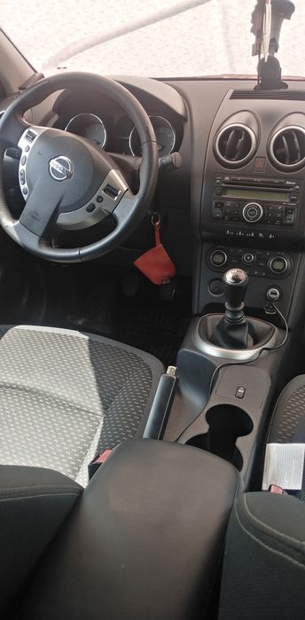 Vând Nissan Qashqai +2 an 2009