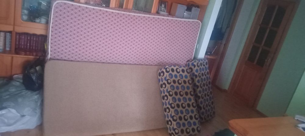 Отдам матрасы бесплатно, самовывоз.