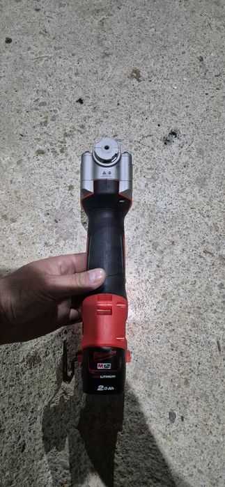 Pistol pop nituri Milwaukee M12 BPRT