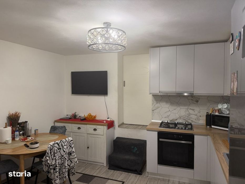Casa parter, mobilata, 86 mp utili, 200 mp teren, zona Parc-Ungureni