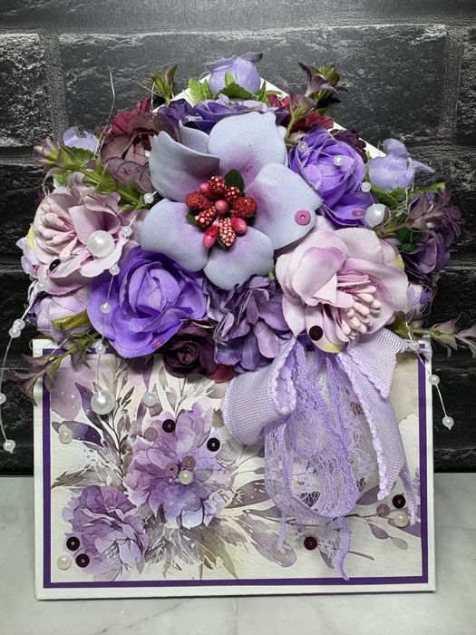 Плик с цветя ръчна изработка