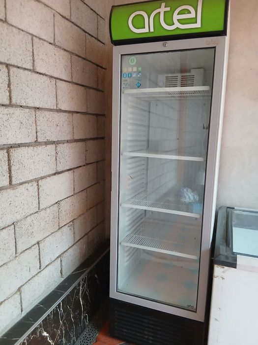 Витринный холодильник “ARTEL”